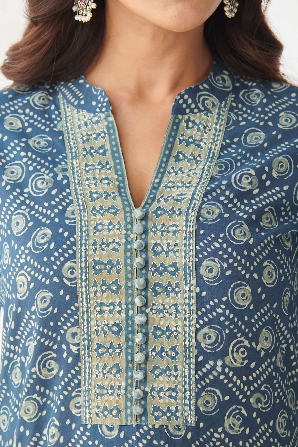 Sehra Rabani Akola Kurta