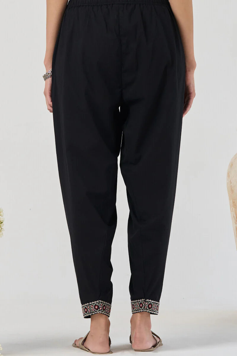 Surplus: Mehraab Alizeh Salwar