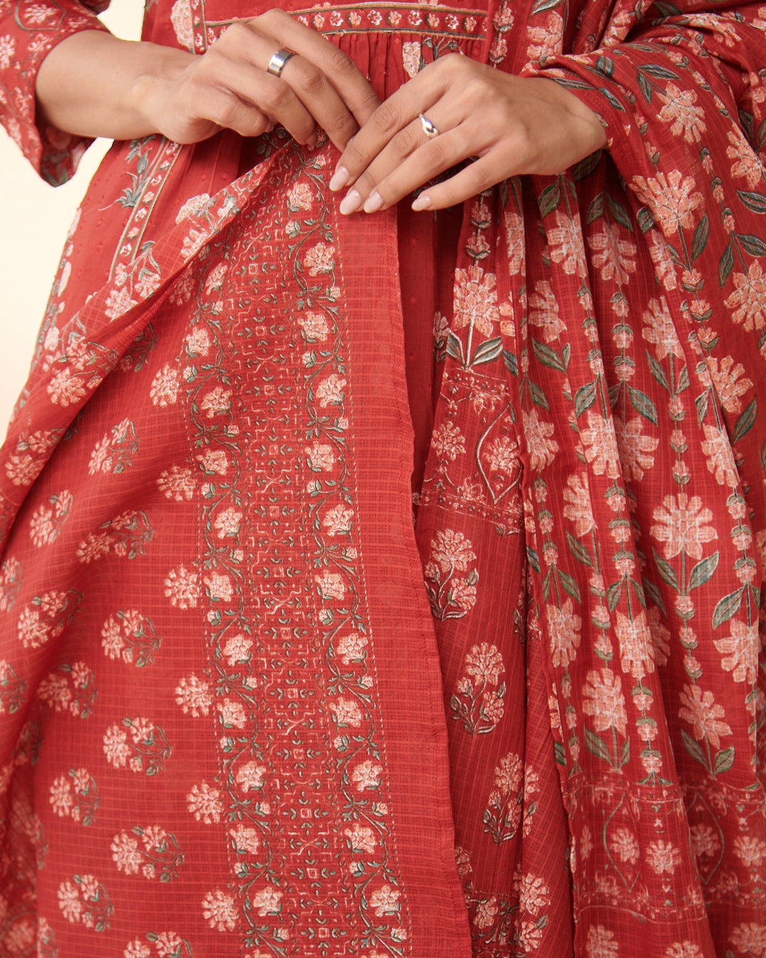 Gulbarg Yana Sanganeri Dupatta