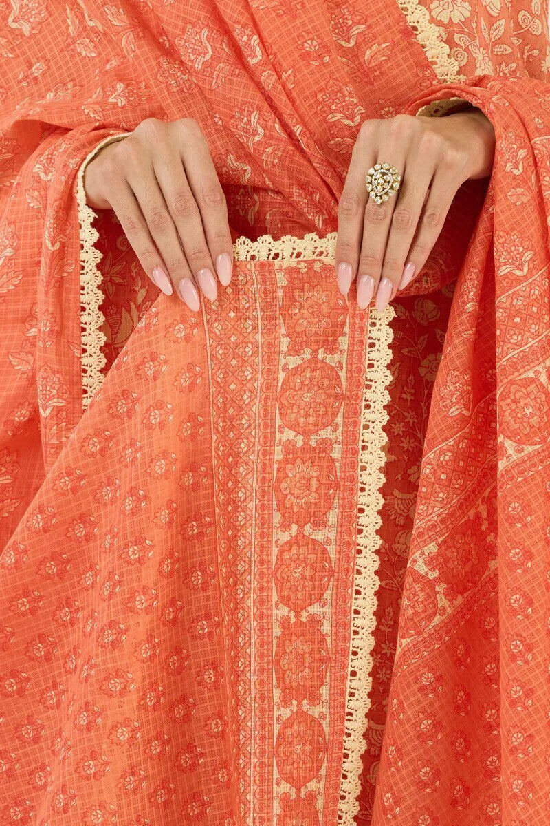 Surplus: Meher Aiza Dupatta