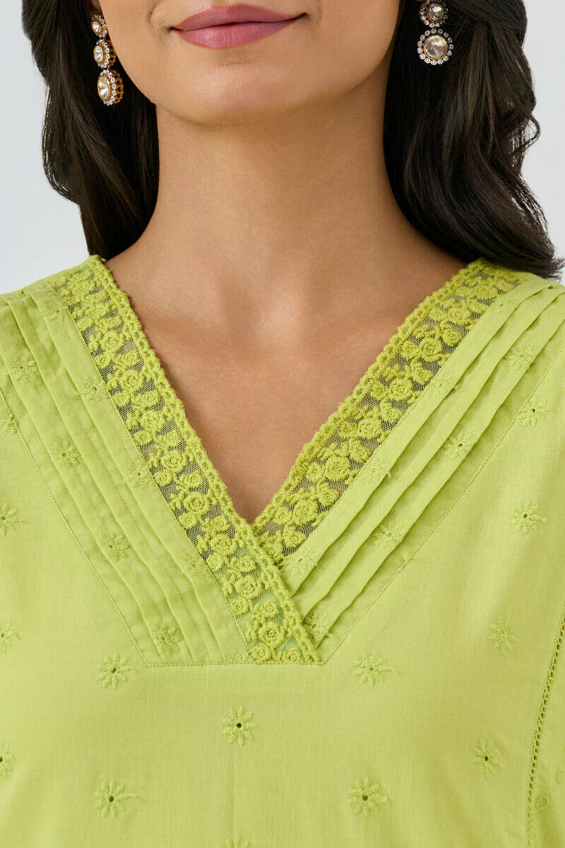 Surplus: Roza Aafiyah Green Schiffli Kurta