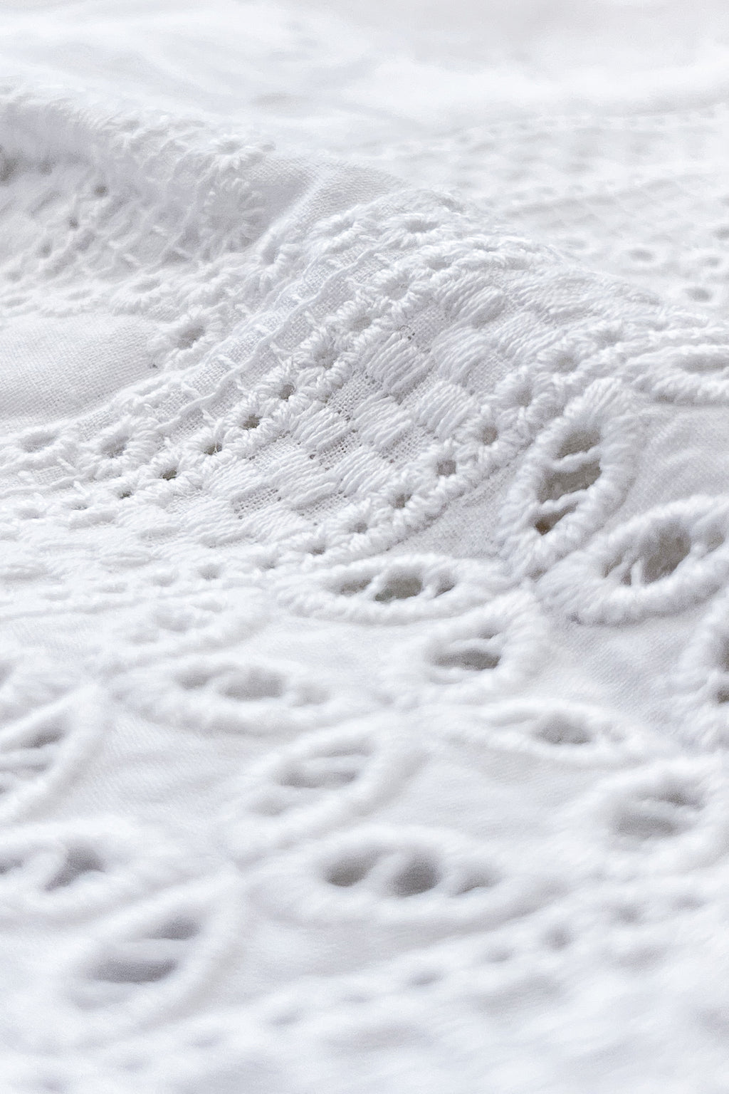 Raahat Aafiyah White Kurta