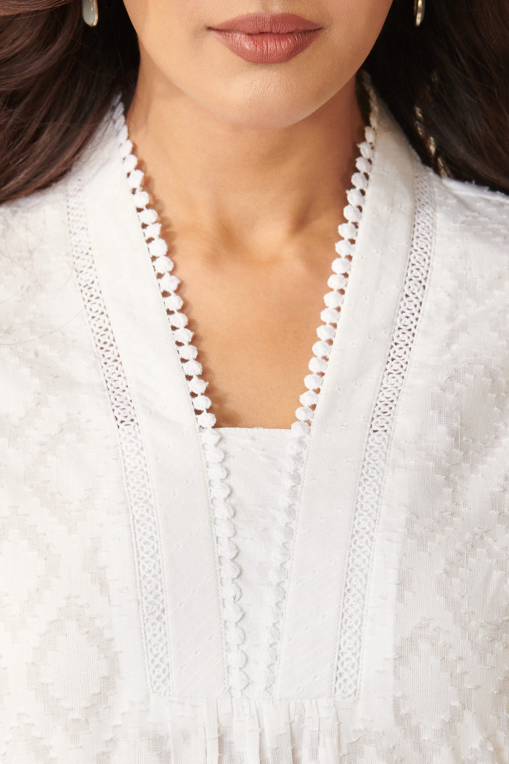 Surplus: Roza Reema White Kurta