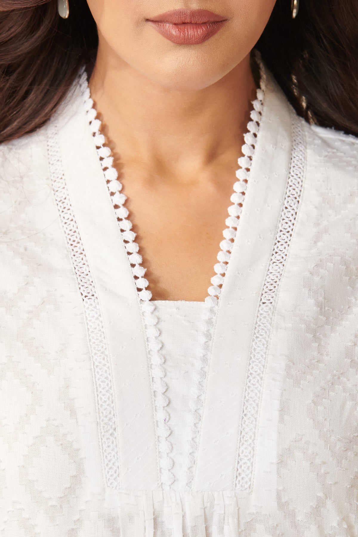 Surplus: Roza Reema White Kurta