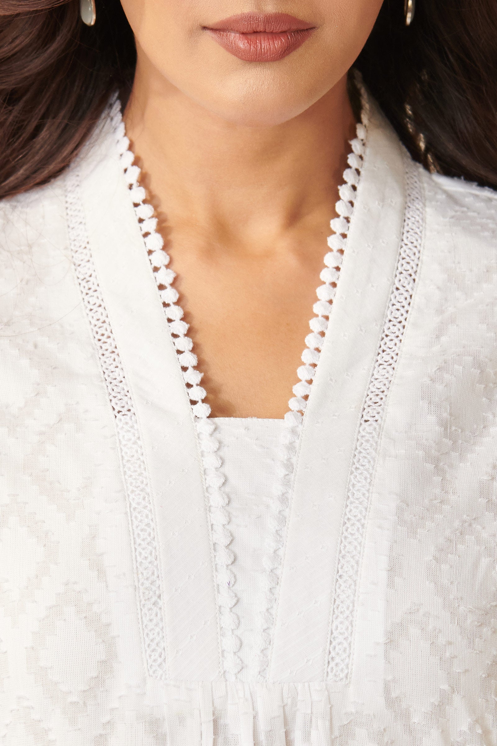 Surplus: Roza Reema White Kurta