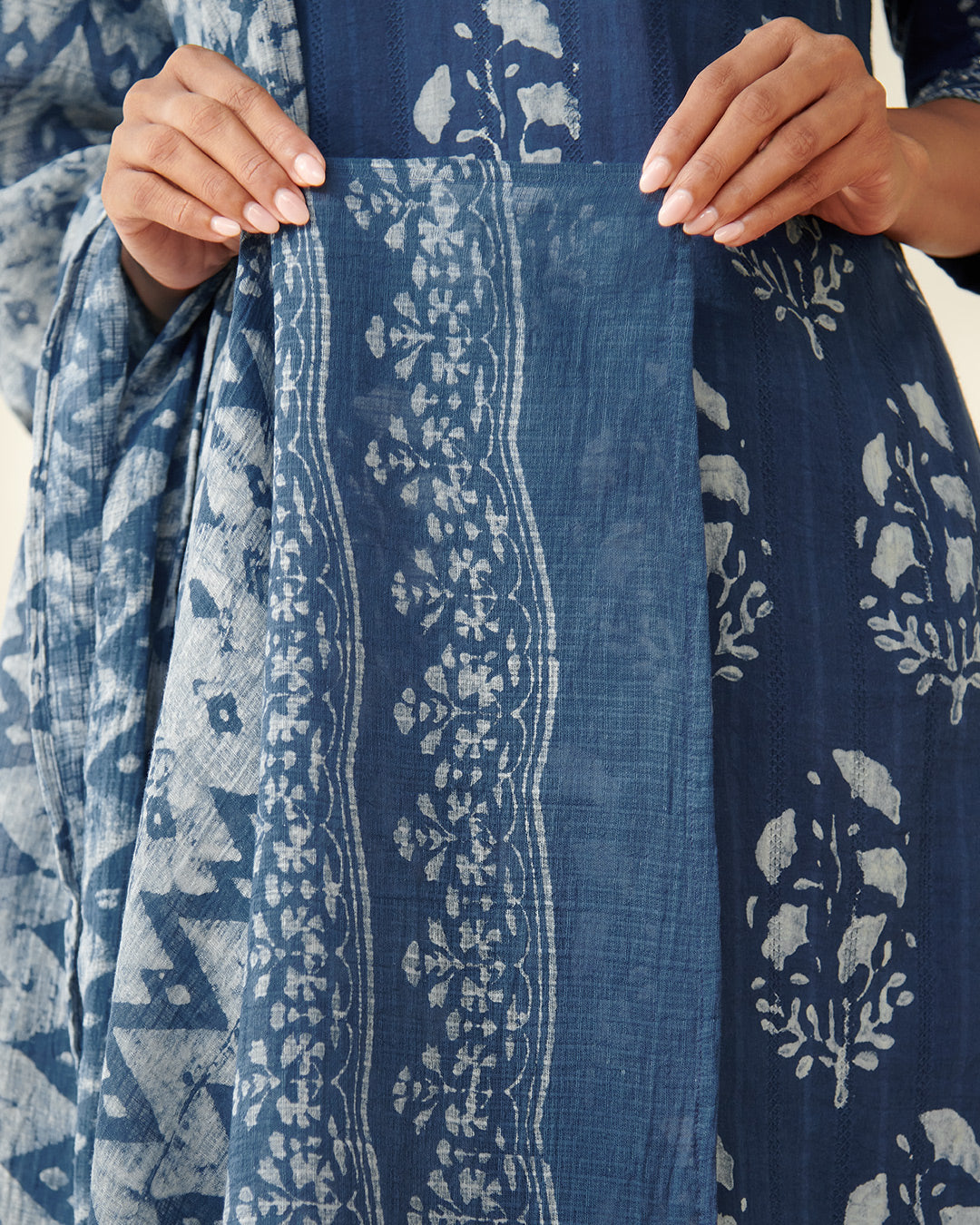 Noor Rumaisa Akola Dupatta