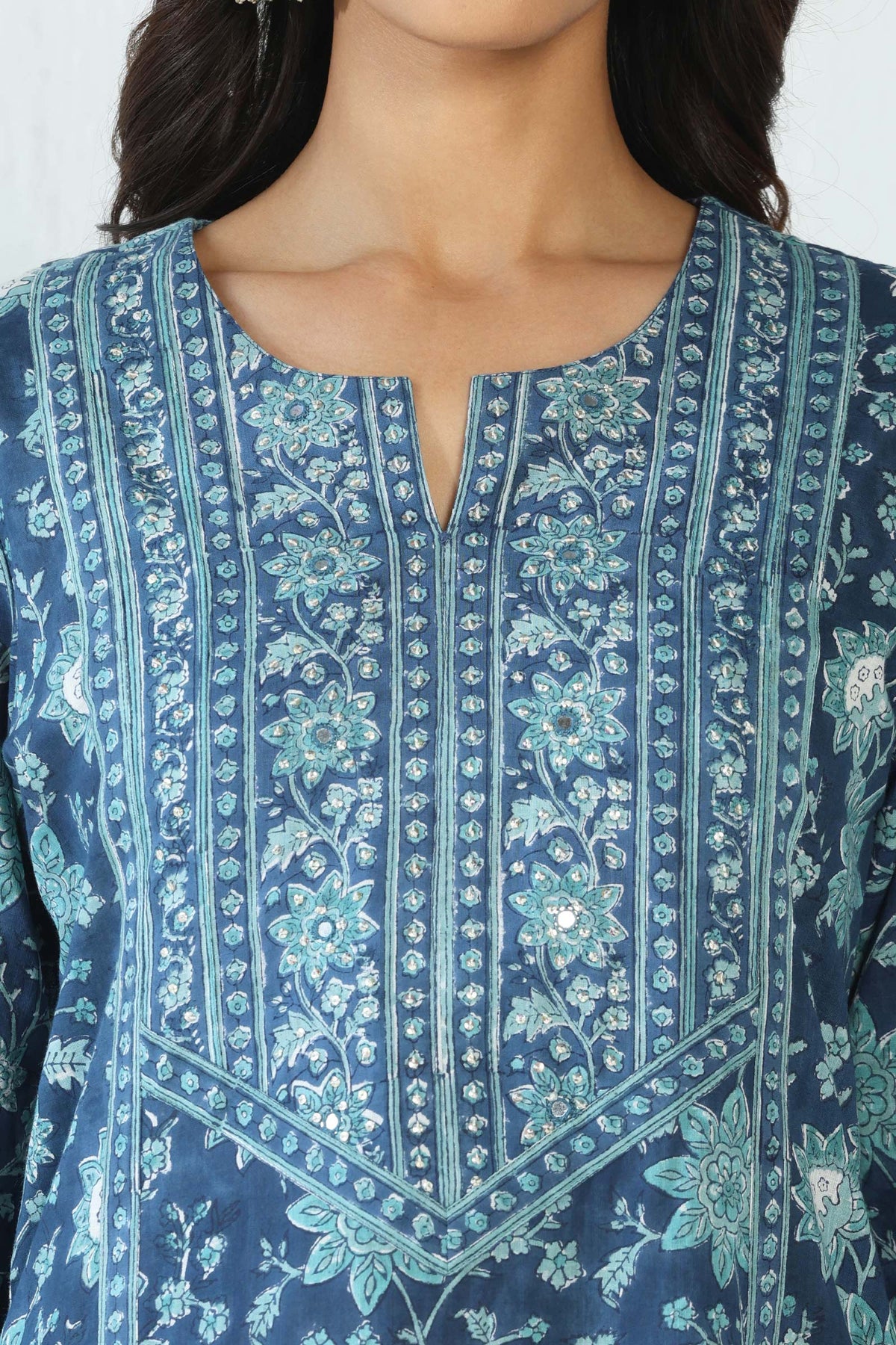 Neelofar Aafiyah Sanganeri Kurta