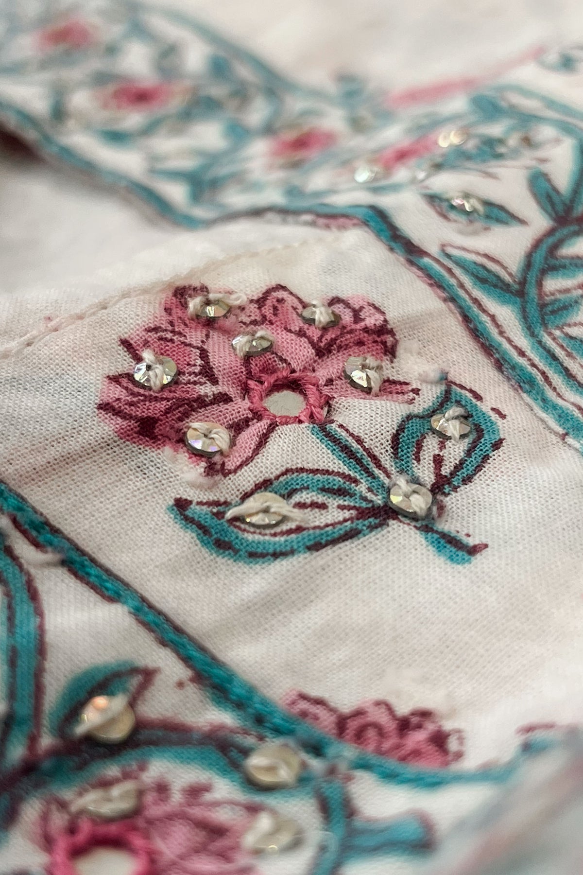 Gulbahar Sumeera Sanganeri Kurta