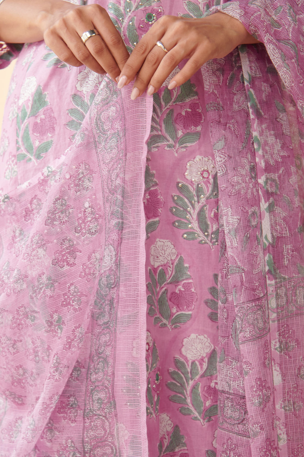 Gulbarg Kaynat Sanganeri Dupatta