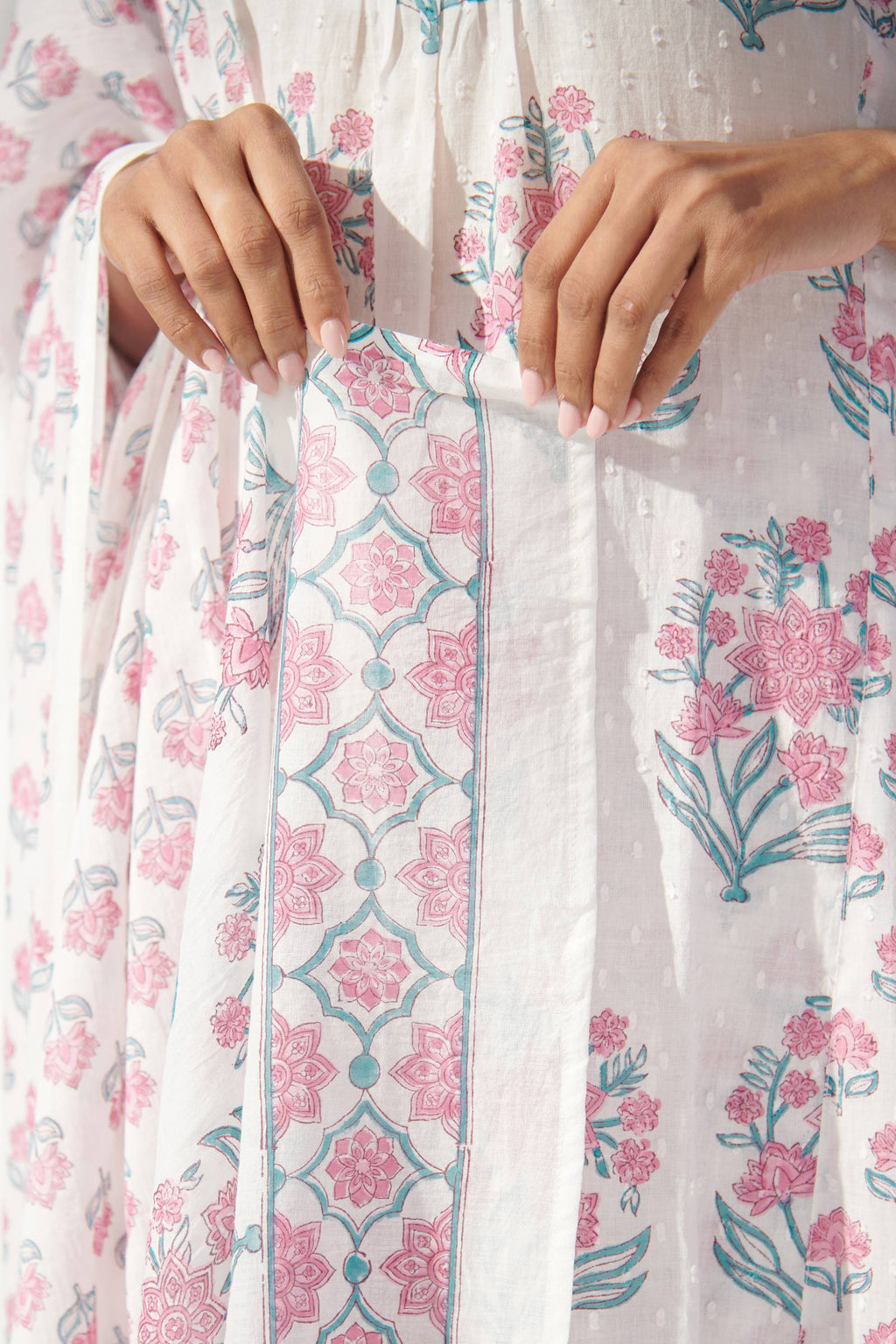 Gulbahar Sumeera Sanganeri Dupatta