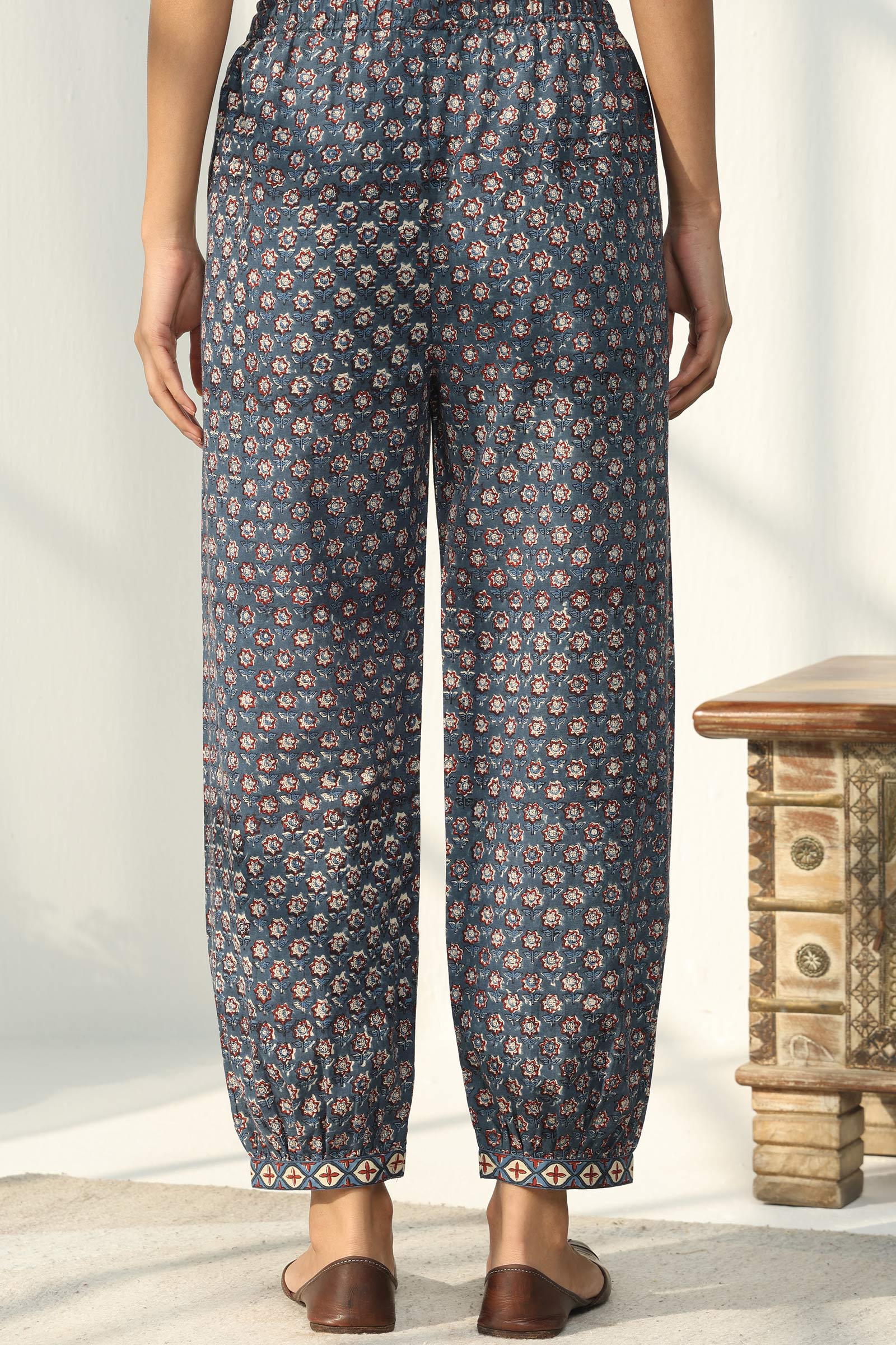 Sehra Wahida Bagru Izhaar Pants