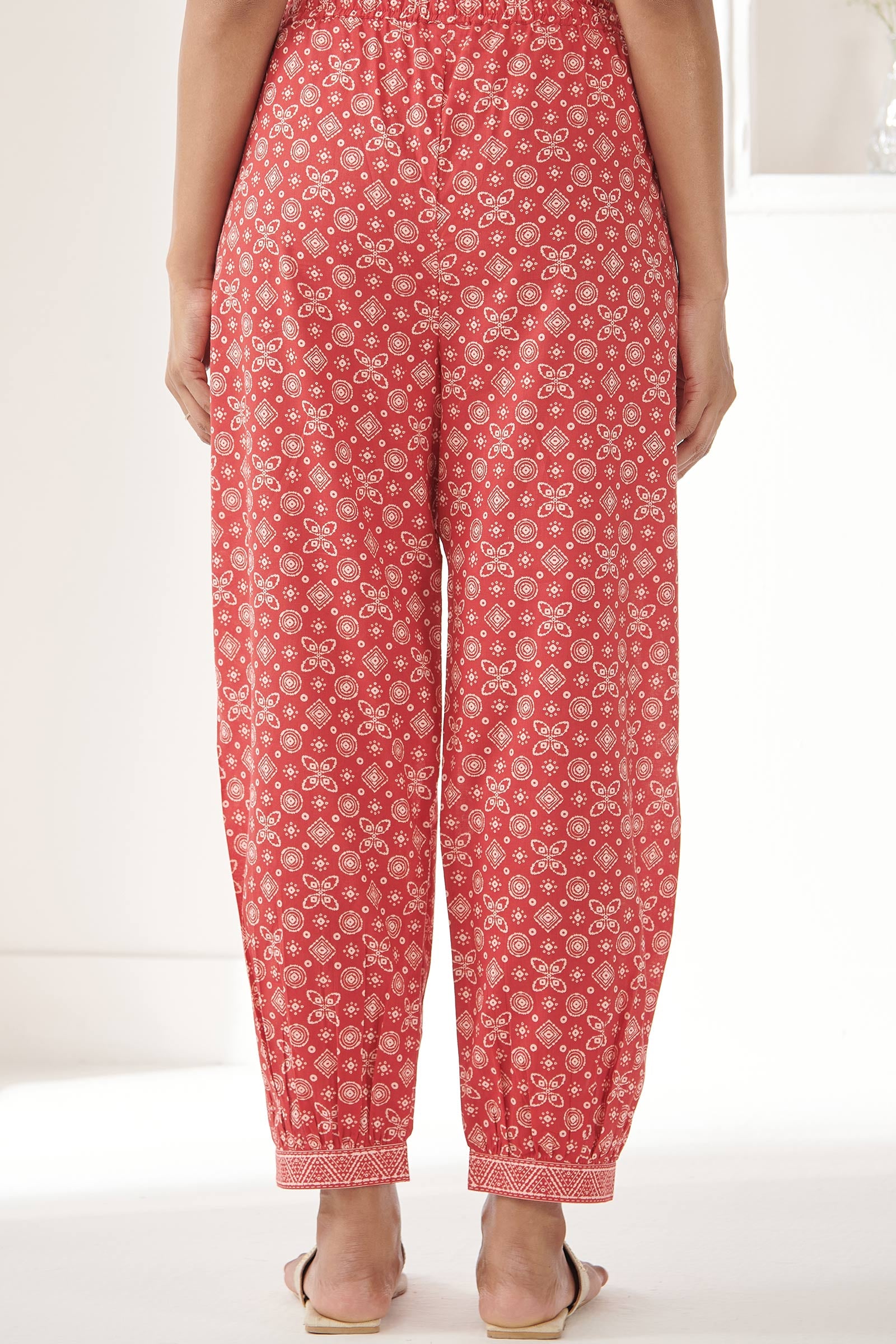 Surplus: Rangrez Naimat Izhaar Pants