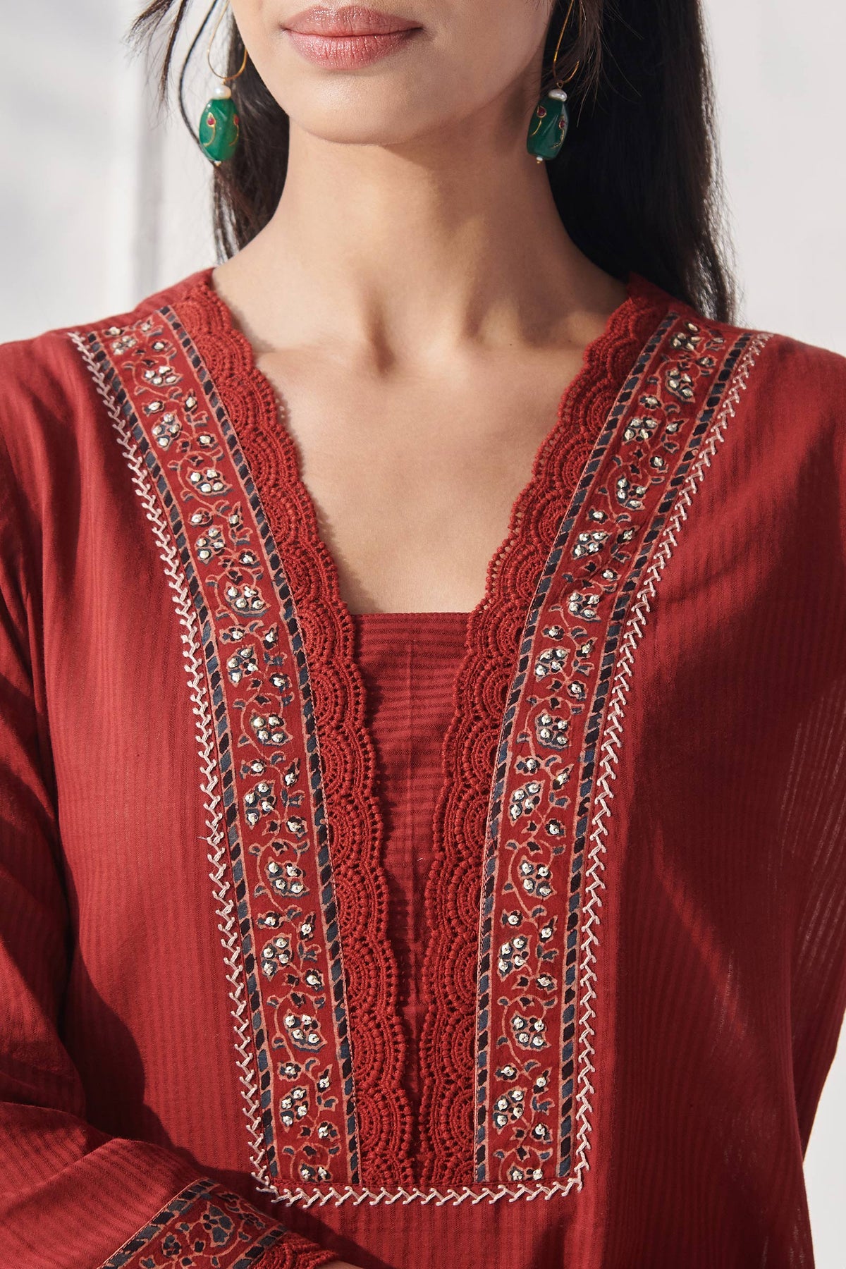 Sehra Amyra Red Ajrak Kurta