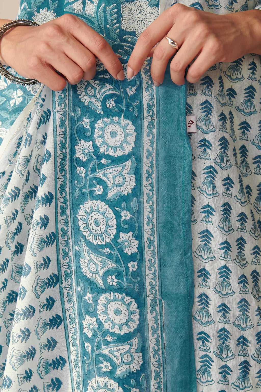 Gauhar Sania Sanganeri Dupatta