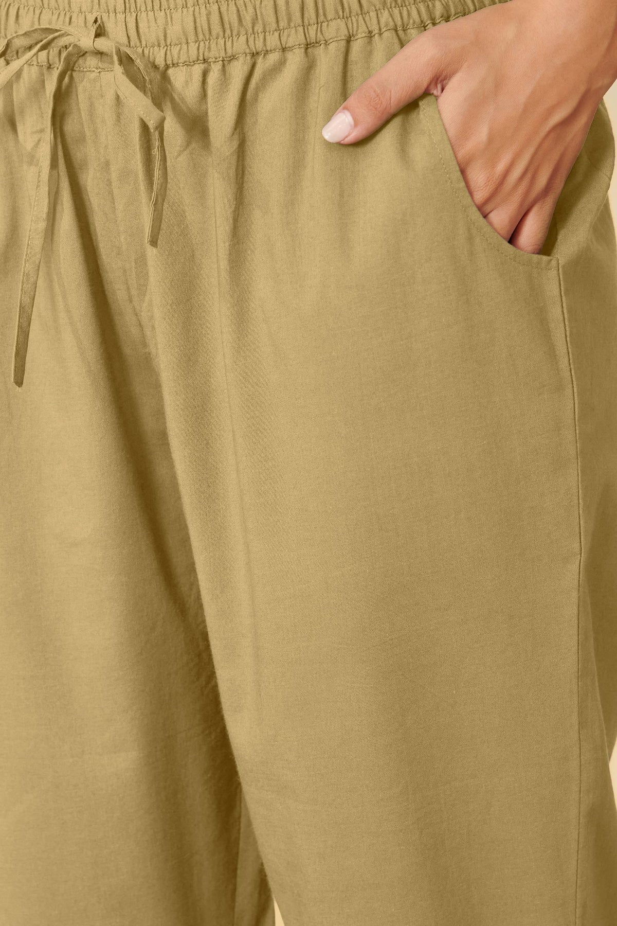 Roza Aafiyah Olive Green Narrow Pants