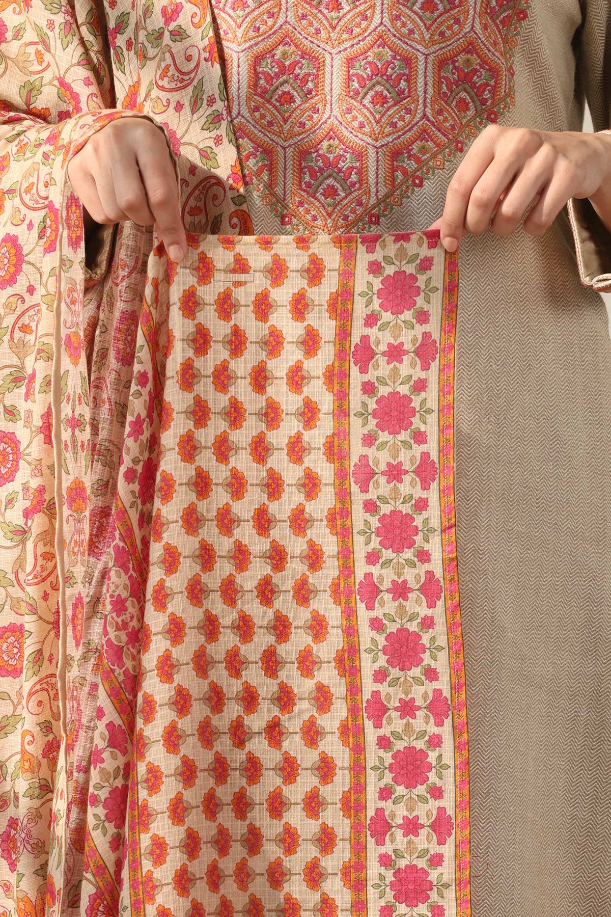 Naadirah Zainab Dupatta