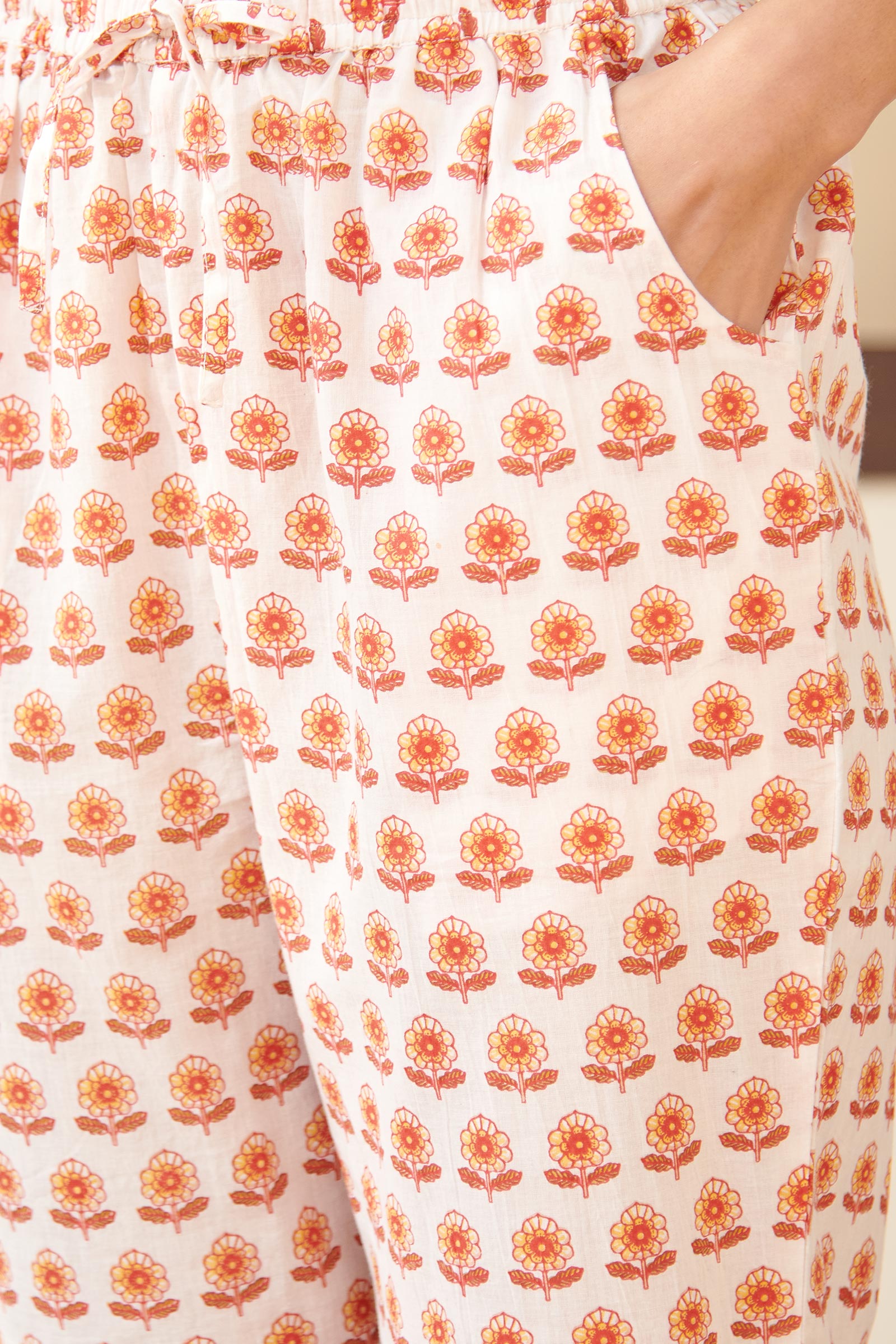 Mehraab Mehr White Sanganeri Narrow Pants