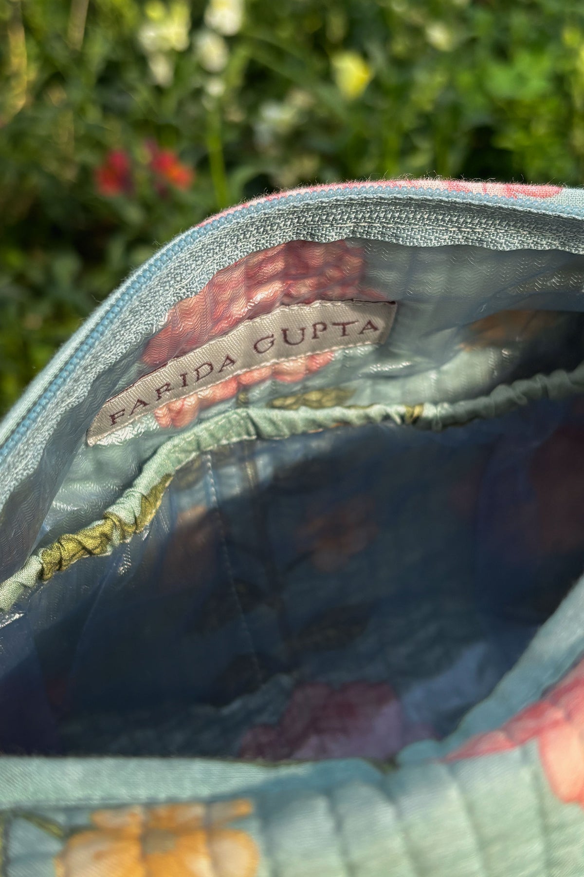 Roza Niyati Toiletry Pouch