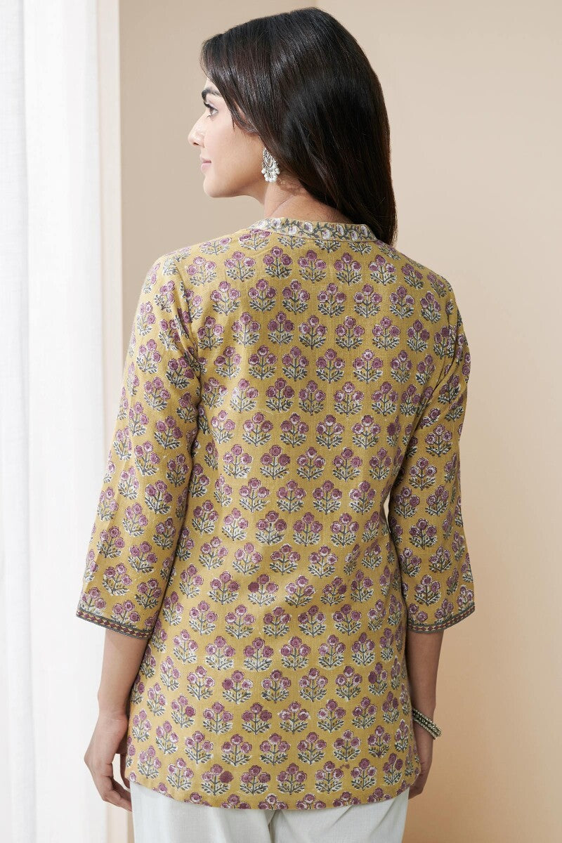 Gauhar Rehmat Sanganeri Top