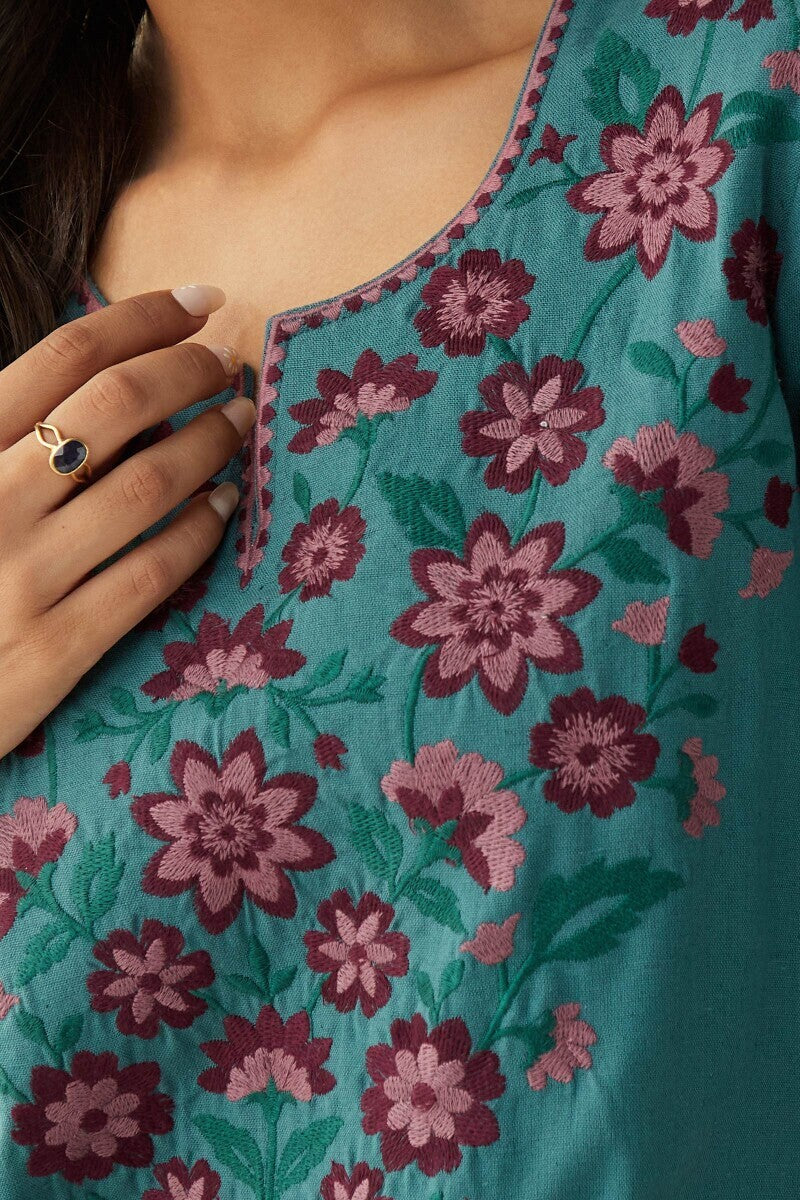 Rosheen Zohra Kurta