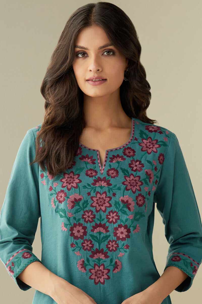 Rosheen Zohra Kurta