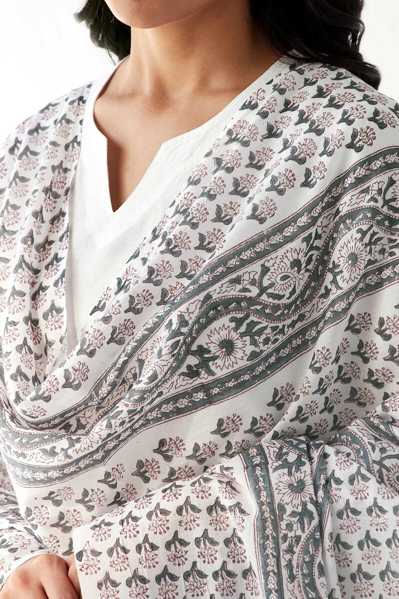 Naadirah Zoya White Sanganeri Dupatta