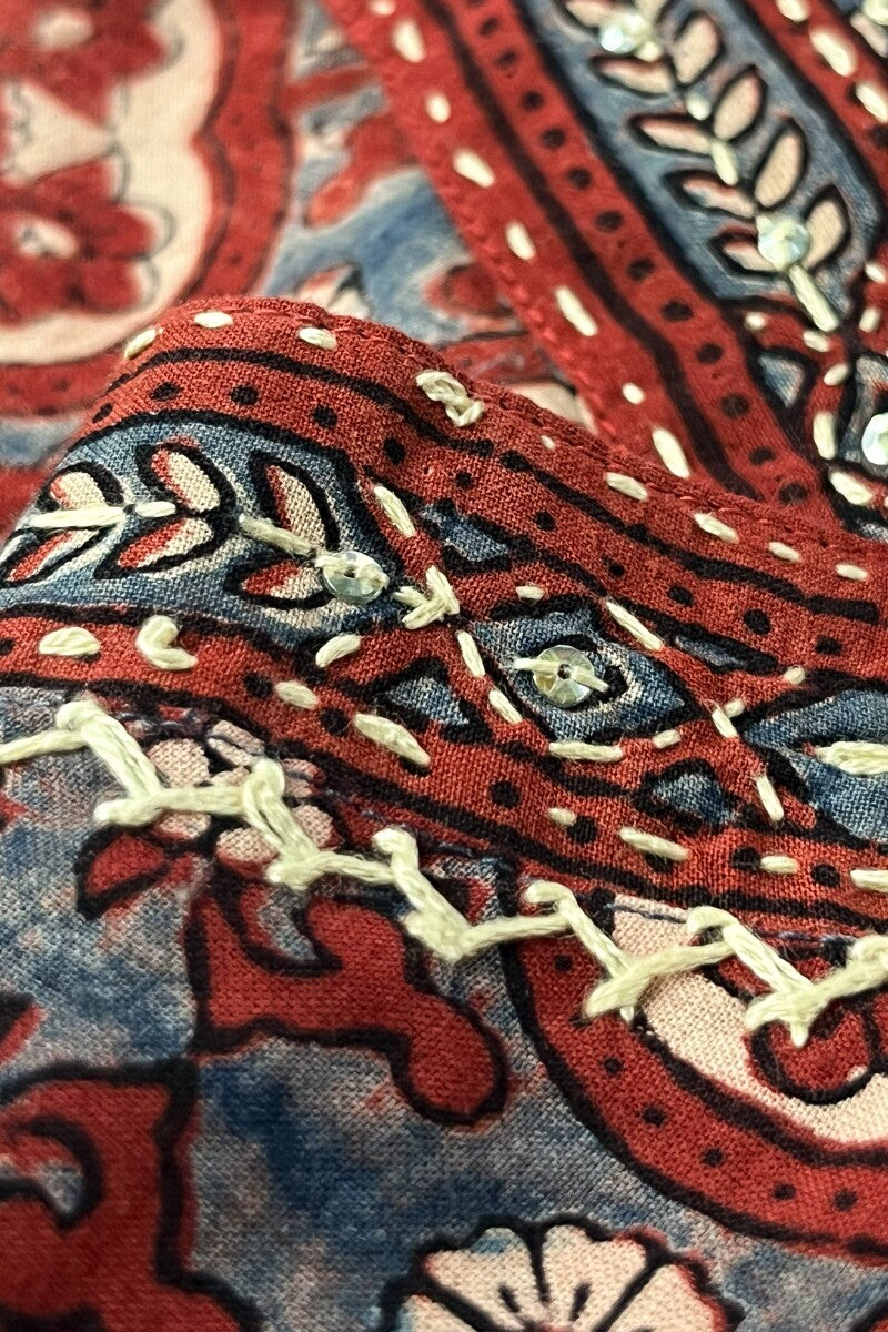 Sehra Ruhi Ajrak Kurta