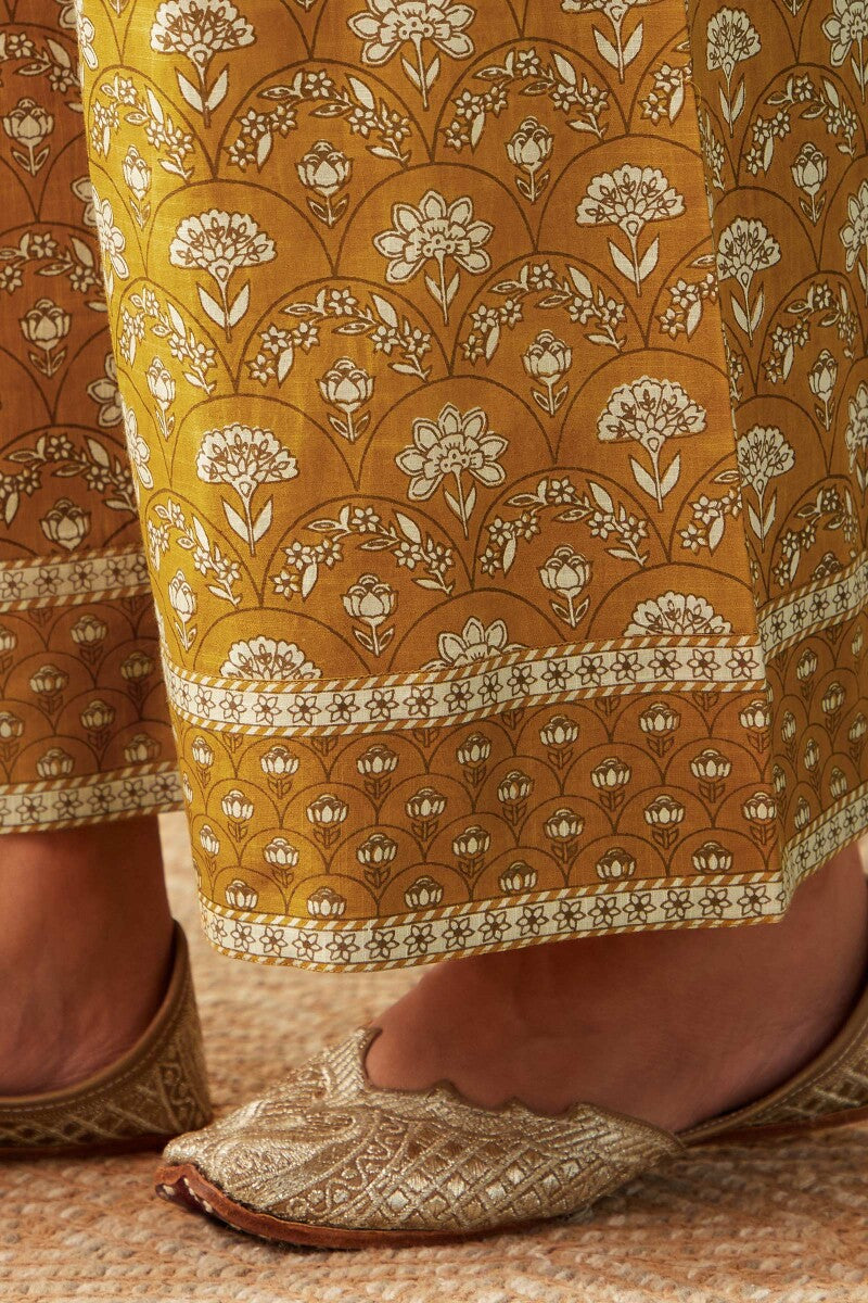 Rosheen Gauhar Sanganeri Farsi