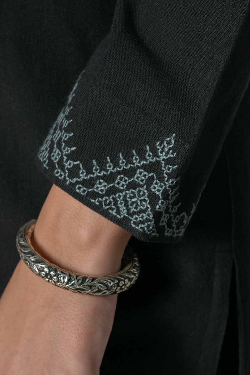 Naadirah Nohreen Handloom Kurta