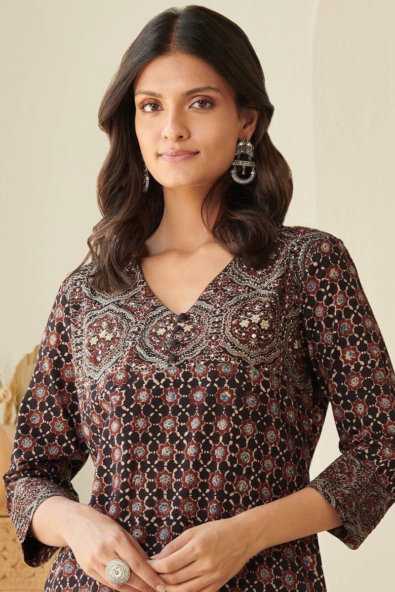 Sehra Jannat Ajrak Kurta