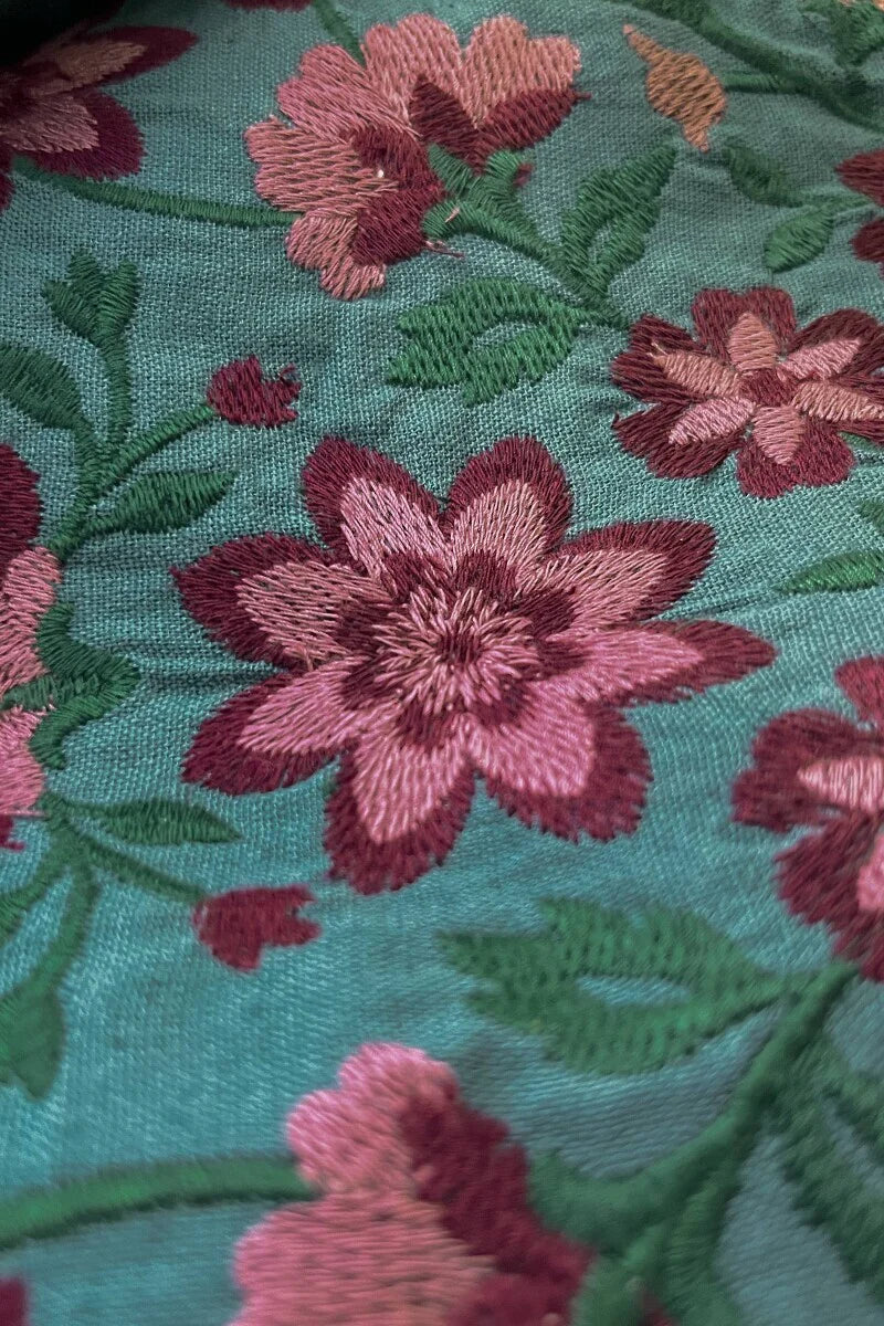 Rosheen Zohra Kurta