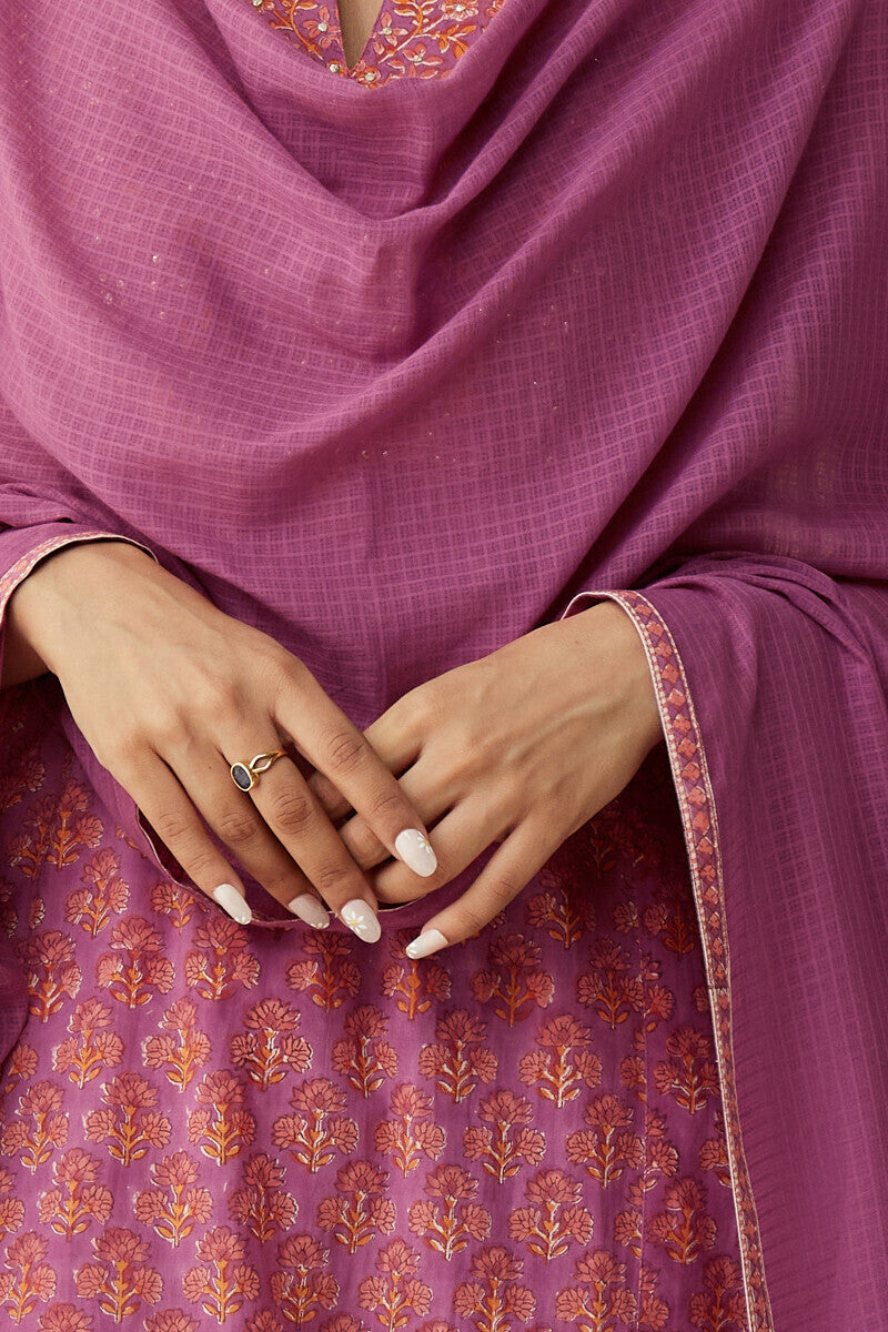 Gauhar Nargis Dupatta