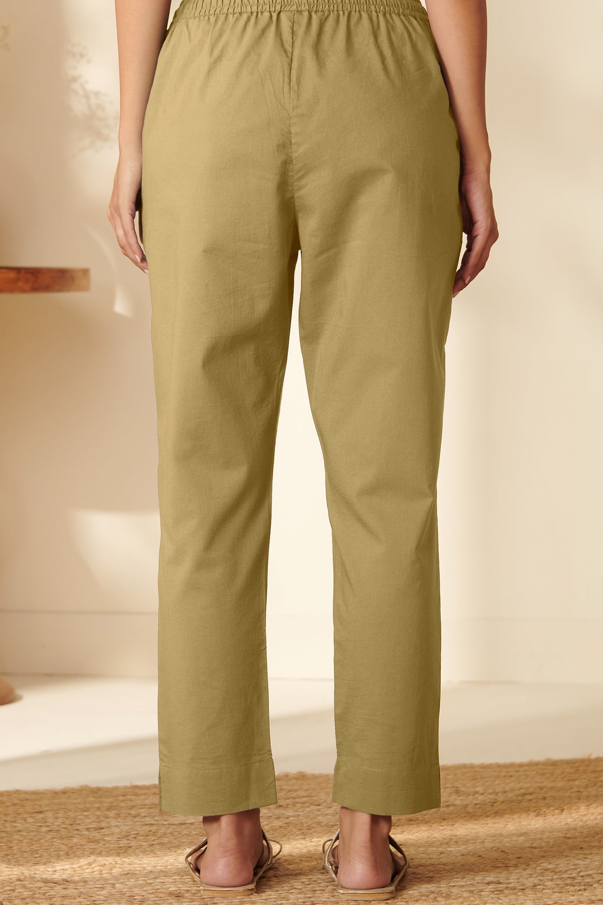 Roza Aafiyah Olive Green Narrow Pants