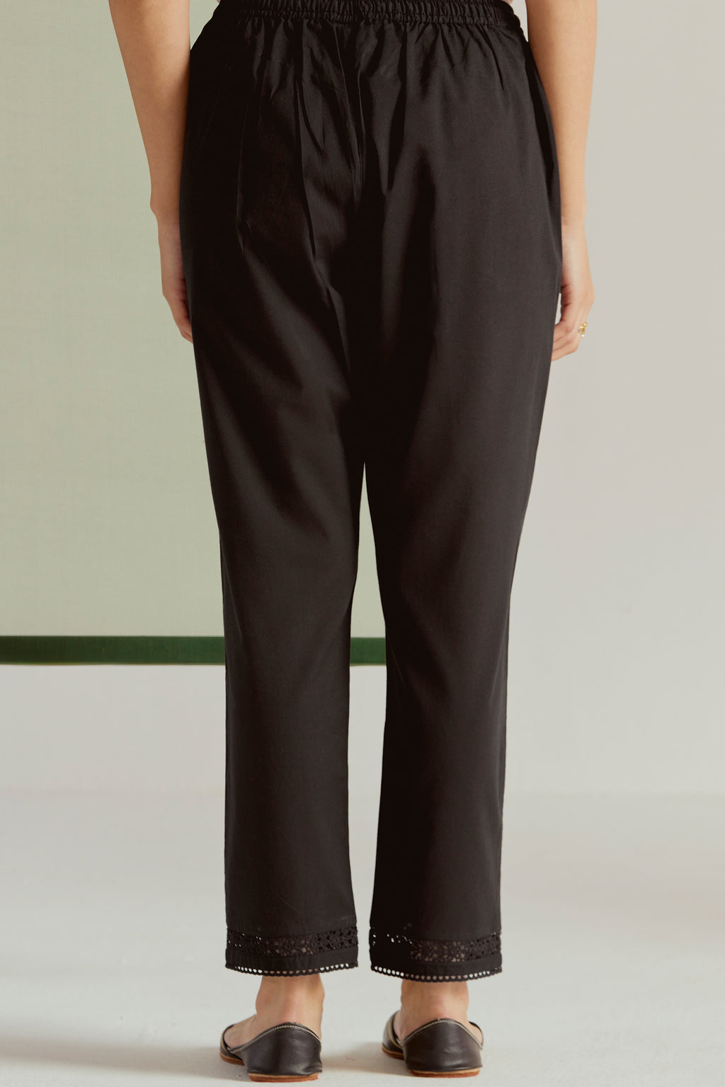 Roza Sehr Black Narrow Pants