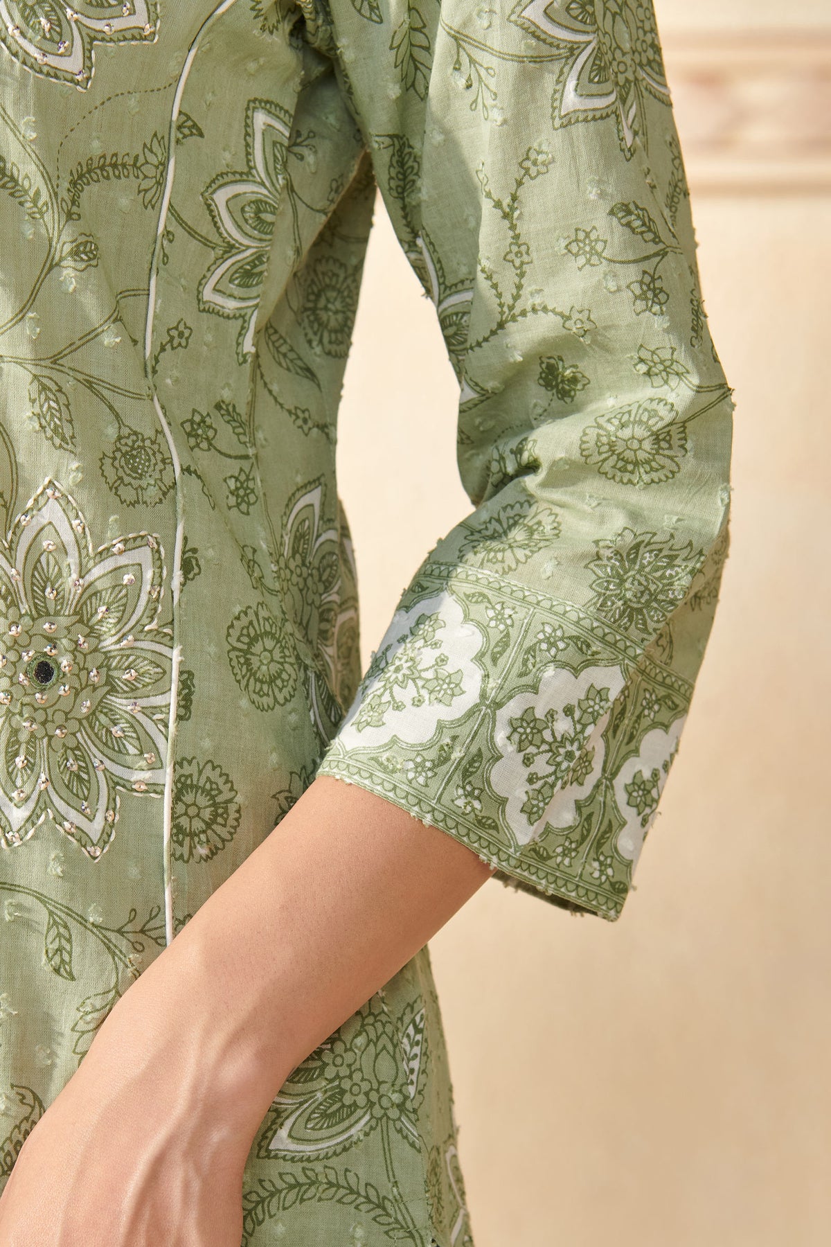 Gauhar Shireen Sanganeri Kurta