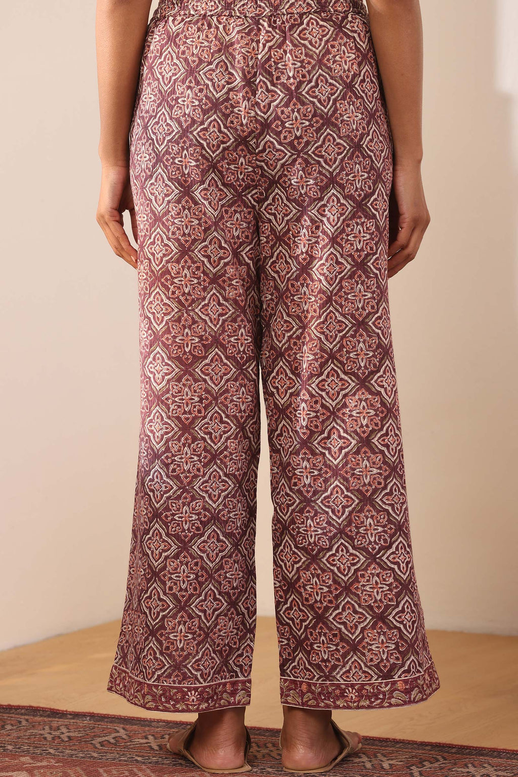 Gauhar Rabiah Sanganeri Farsi