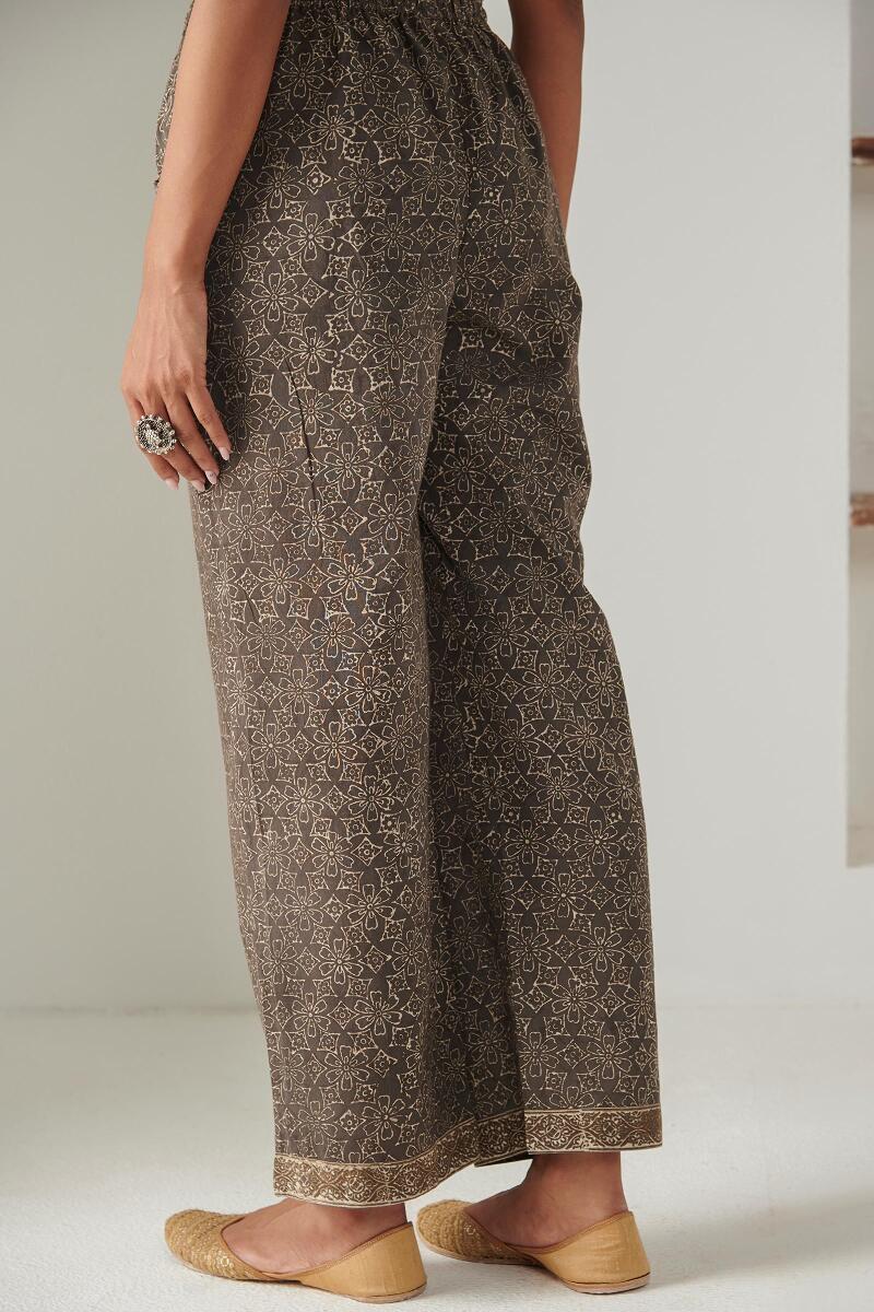 Sehra Zaira Akola Farsi