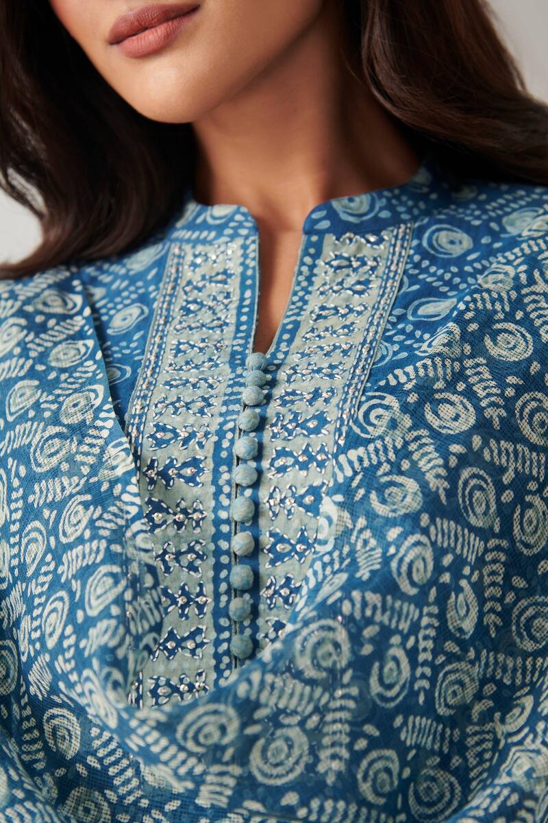 Sehra Rabani Akola Kurta