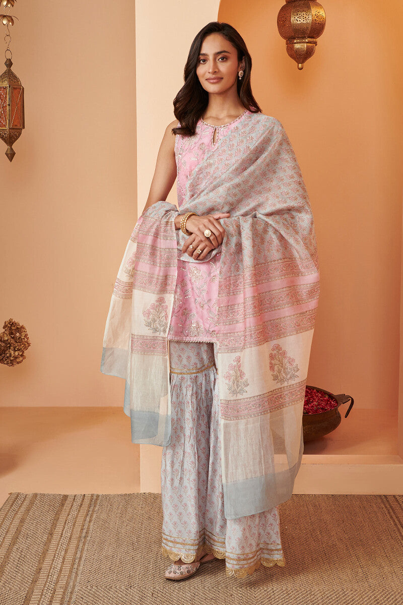 Shirin Mahreen Sanganeri Modal Kurta