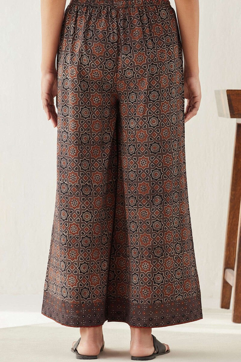 Sehra Rahida Ajrak Palazzo