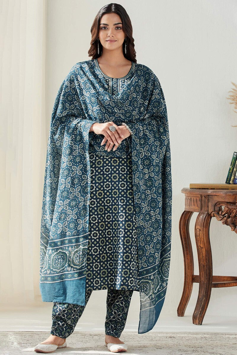 Sehra Inaya Ajrak Kurta