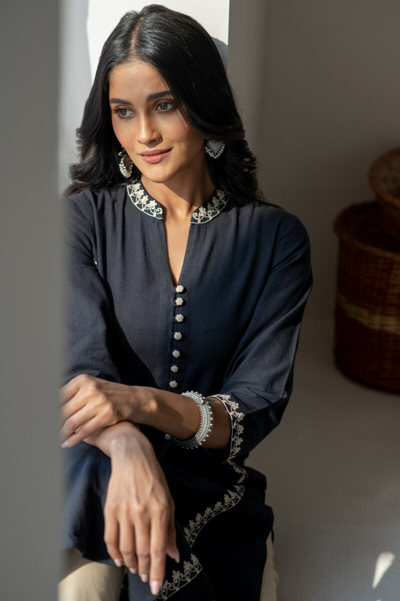 Mirza Asmara Handloom Kurta