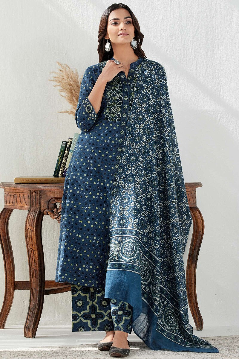 Sehra Zaaida Ajrak Kurta