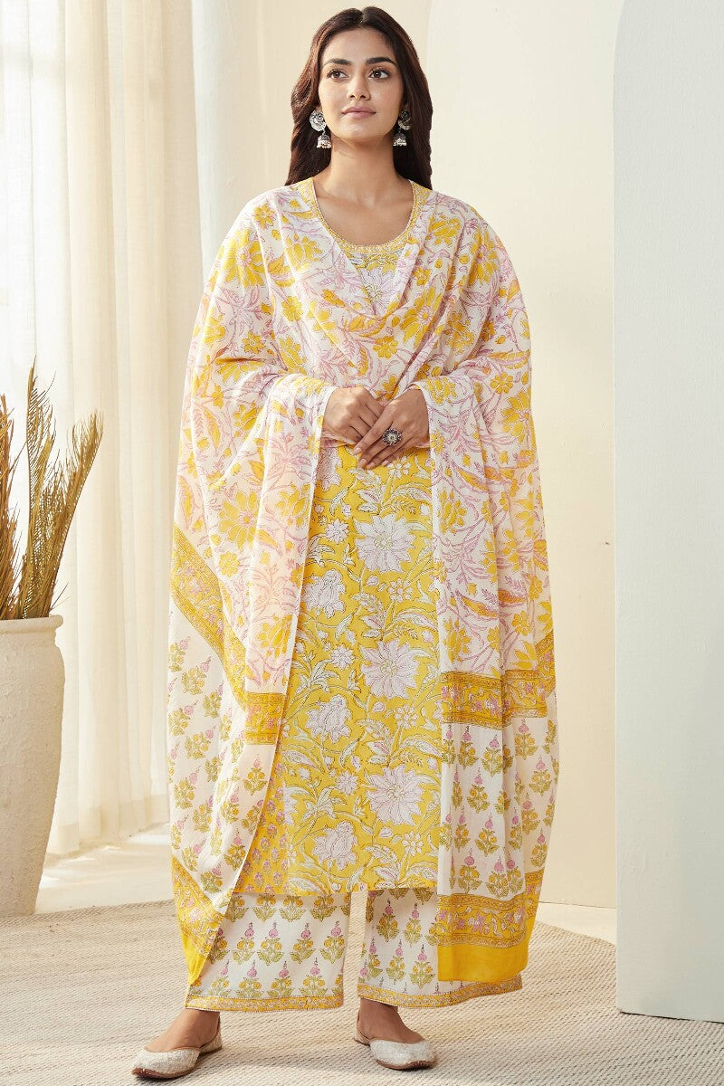 Nafees Zinat Dupatta
