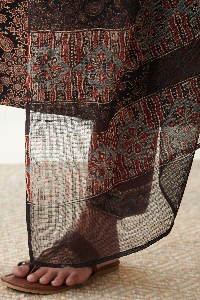 Sehra Yasmina Ajrak Kota Dupatta