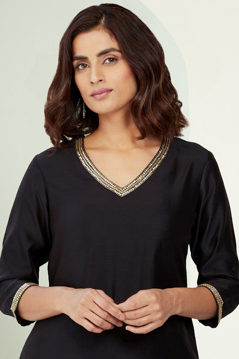 Gauhar Maira Black Chanderi Kurta