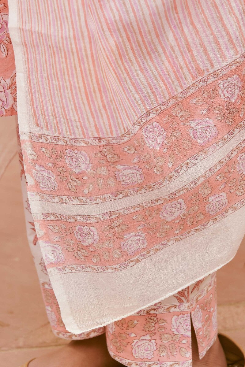 Nusrat Jahan Nafees Dupatta