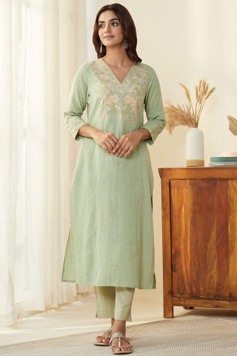 Gauhar Nahida Kurta
