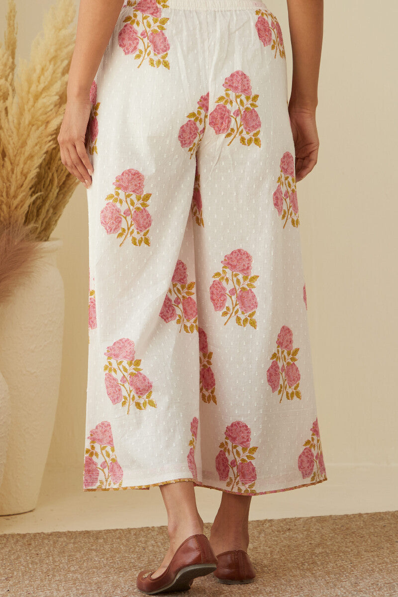 Nazm Sahira Sanganeri Palazzo