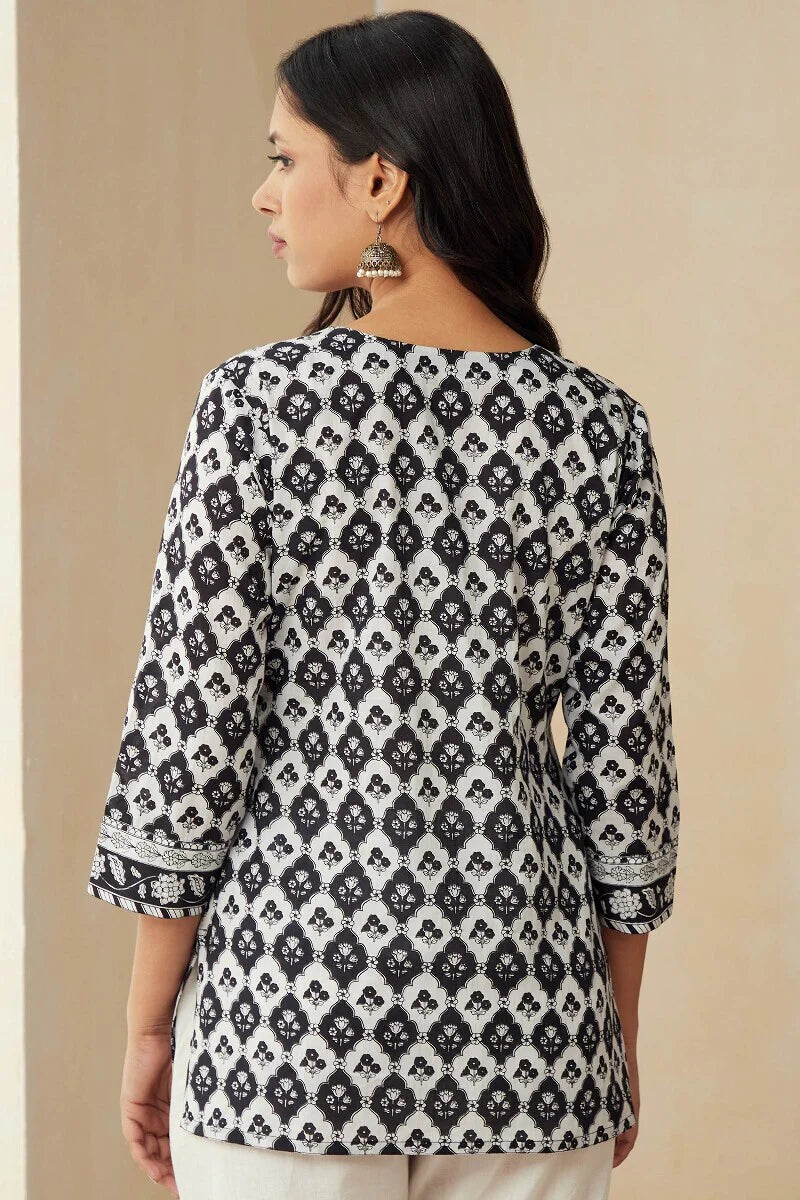 Mehnaz Ruhi Sanganeri Top